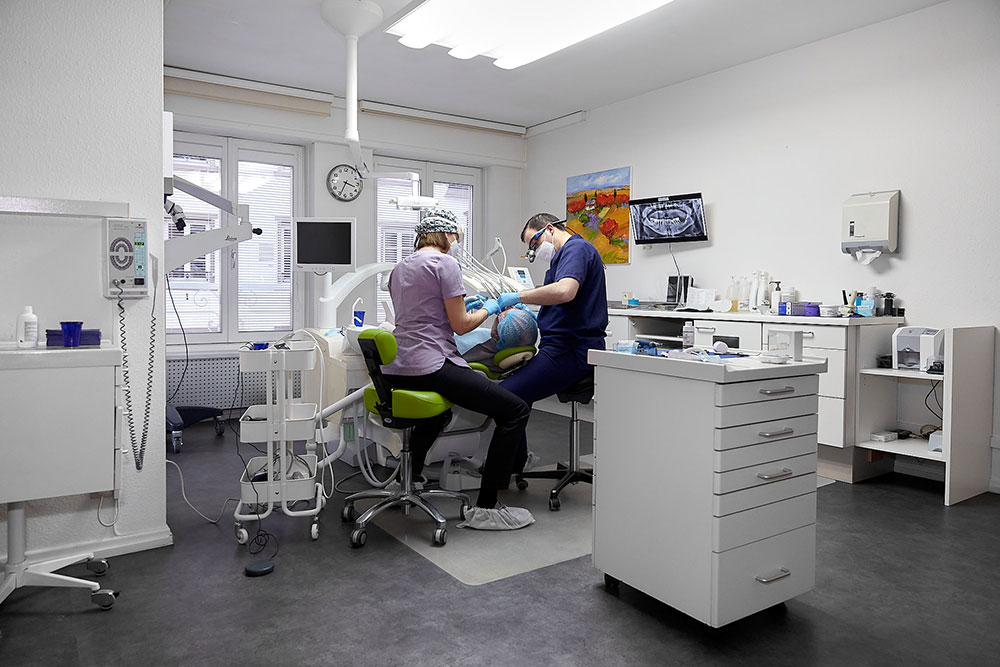 Intervention dentaire - Dr Ephraim Fareau - Chirurgien-dentiste Haguenau